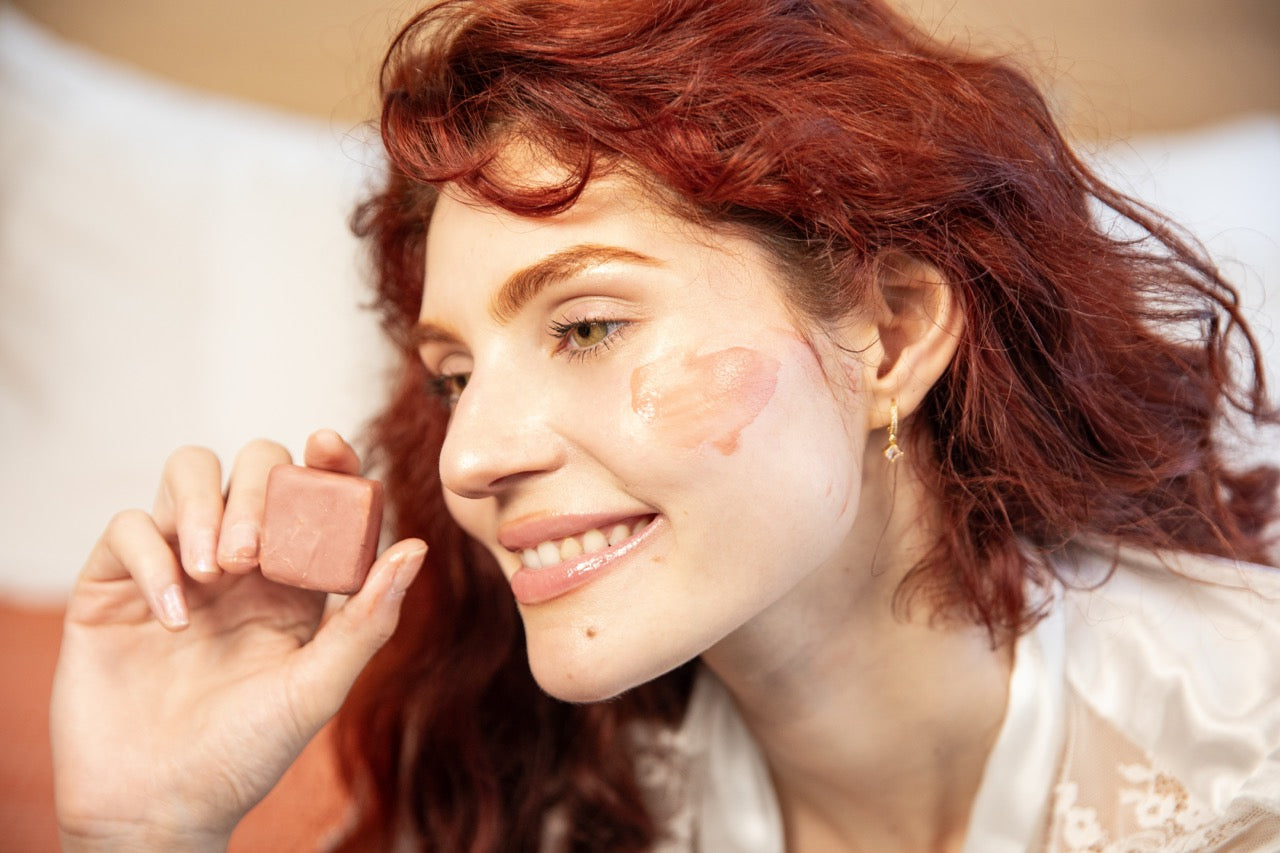 Pinki: Barra Facial Purificante y Calmante para la Piel