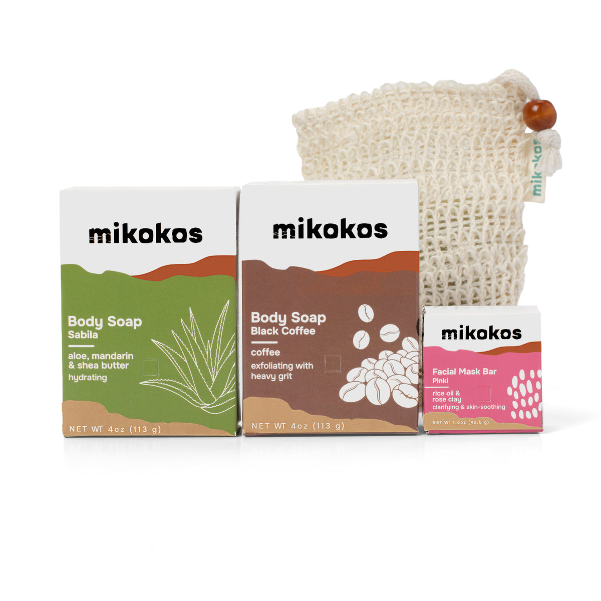 Jabón Sábila, Jabón de Café y Mascarilla Pinki junto a bolsita de fibra de agave